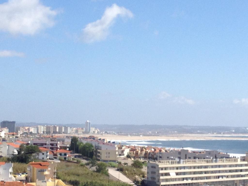 Atlantic Ocean & Pool Apartment Figueira da Foz Room photo